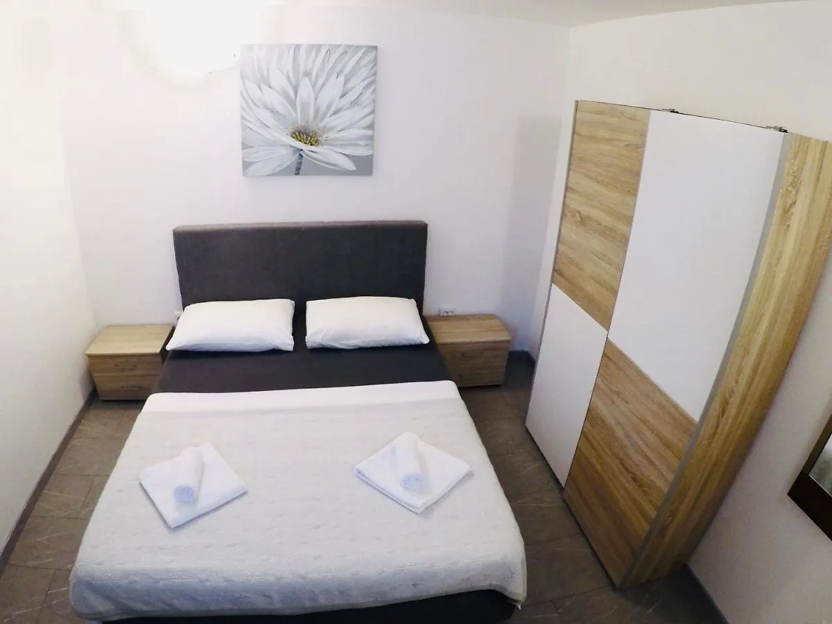 Apartments Lopac Jadranovo