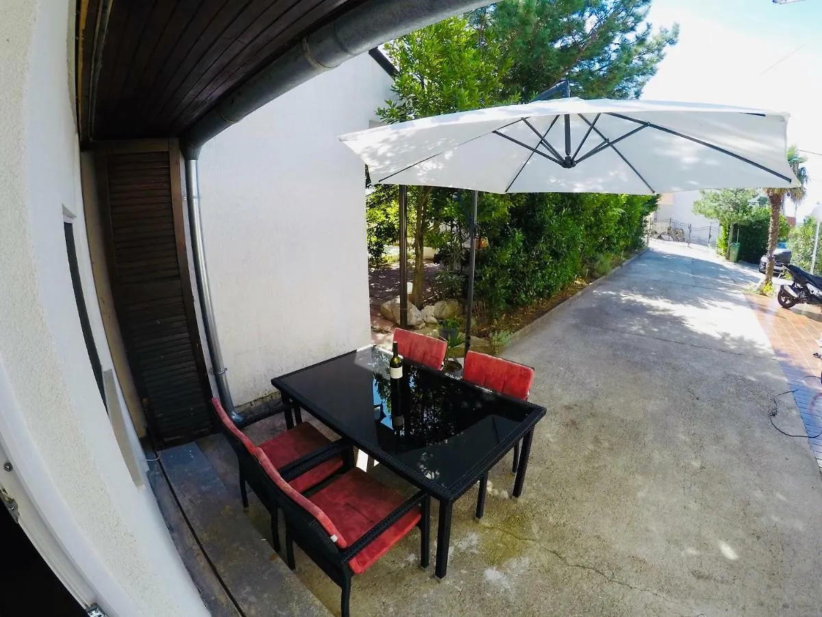 Apartments Lopac Jadranovo