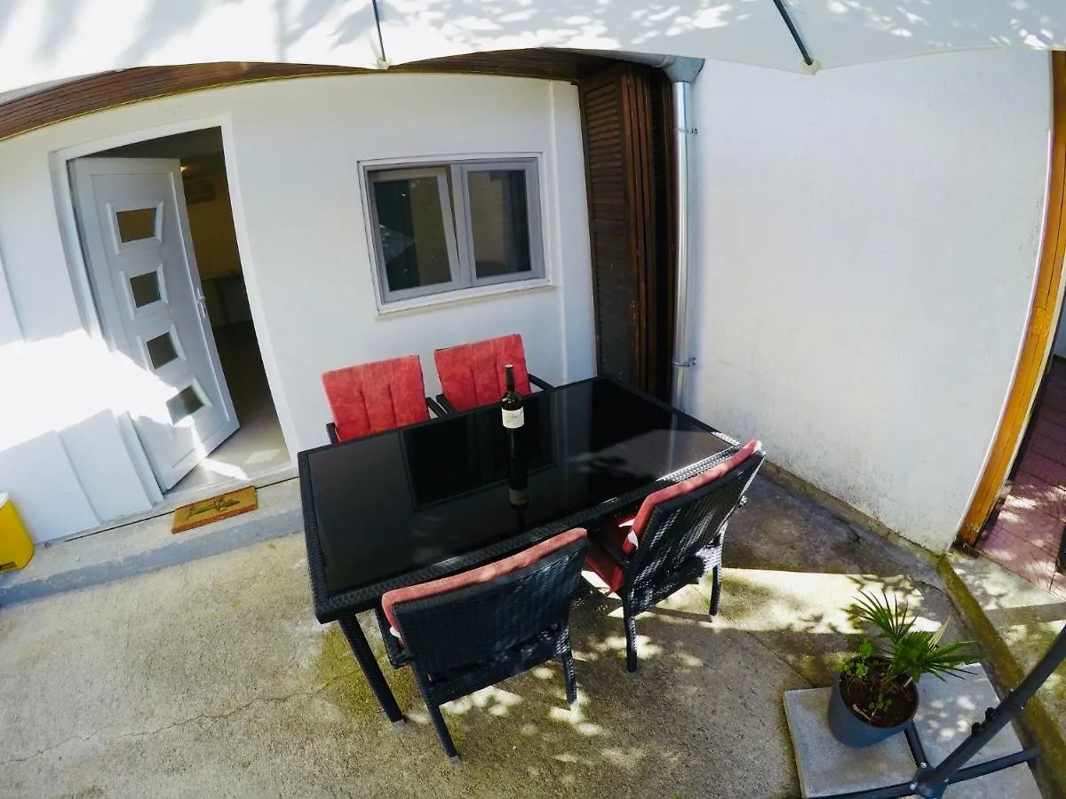 Apartments Lopac Jadranovo
