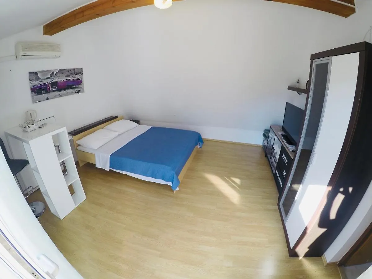 Apartments Lopac Jadranovo Horvátország